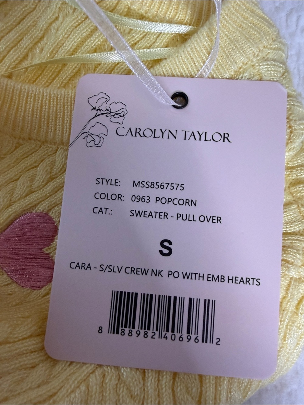 Carolyn Taylor Yellow Heart Appliqué Cable Knit Top - Picture 3 of 3